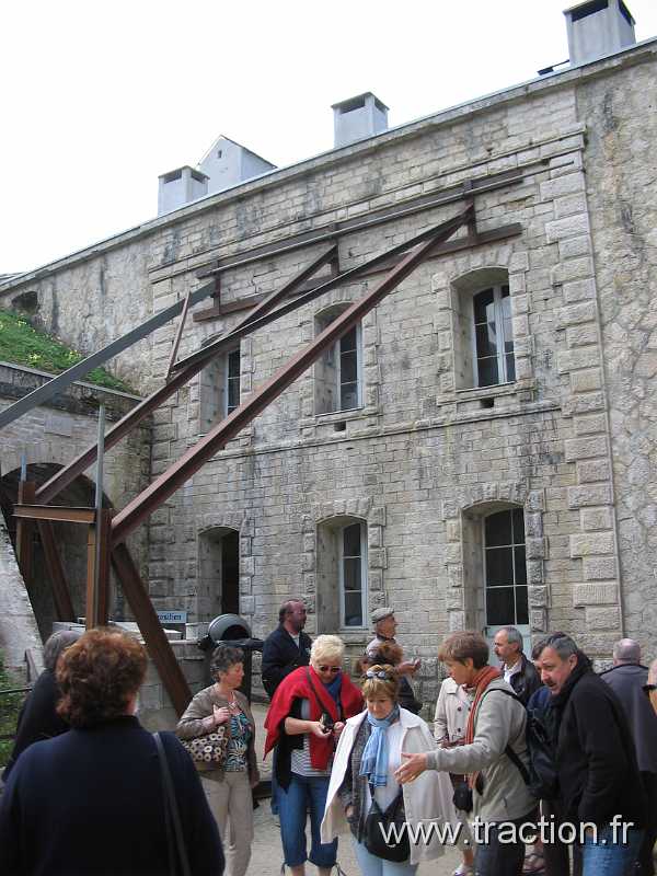 2011_CVAAM_35ans_4_Chateau_de_joux (18).JPG - 35 Ans du CVAAM, sortie dans le Doubs et le Jura, du 26 Avril au 1er Mai 2011, le chateau de Joux